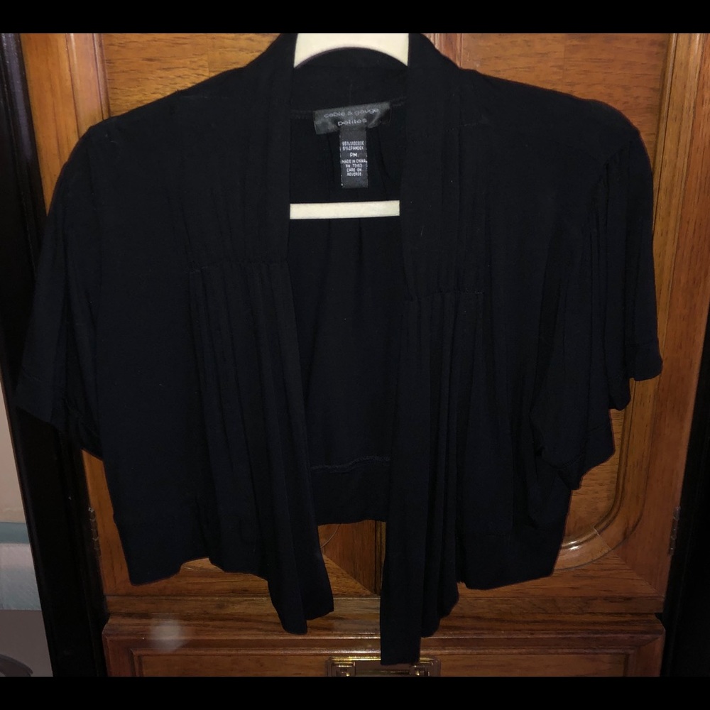 Cable and gauge black shrug